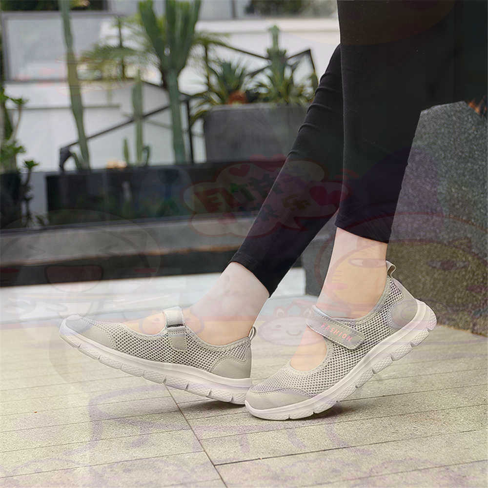 Tech Accessories For Students - Sepatu Tenis Wanita Jaring Nomor 40